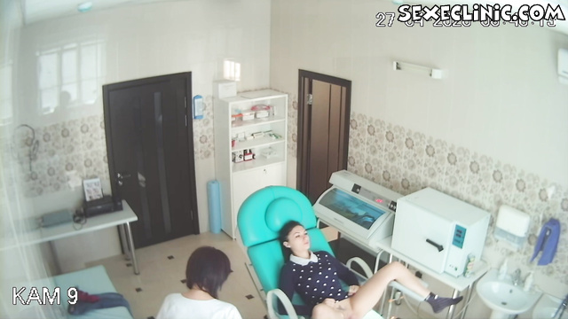 What happens at the gyno office video external exam