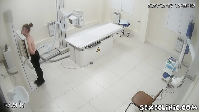 X-Ray doctor mom son porn (2024-02-07)