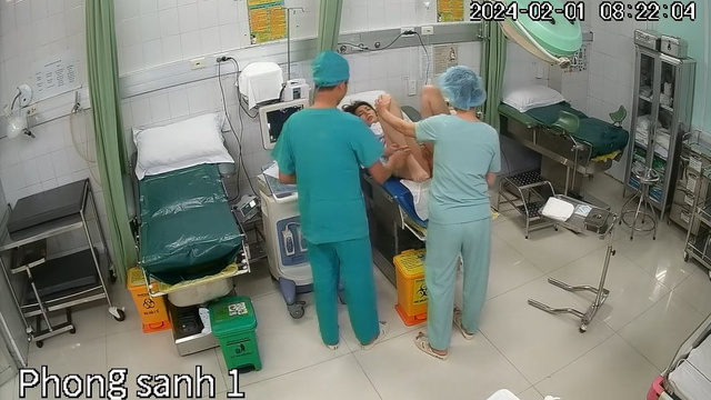 Maternity hospital strip naked girl pics porn doctor (2024-02-01)
