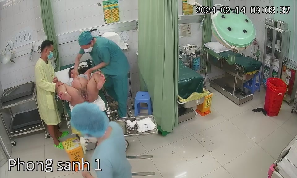 Maternity hospital cum on pregnant belly porn