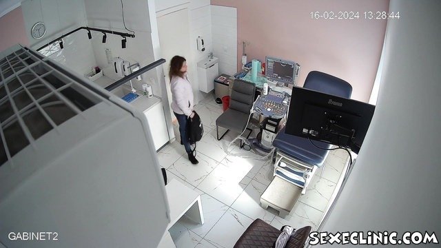 Ultrasound schoolgirl at 10 weeks