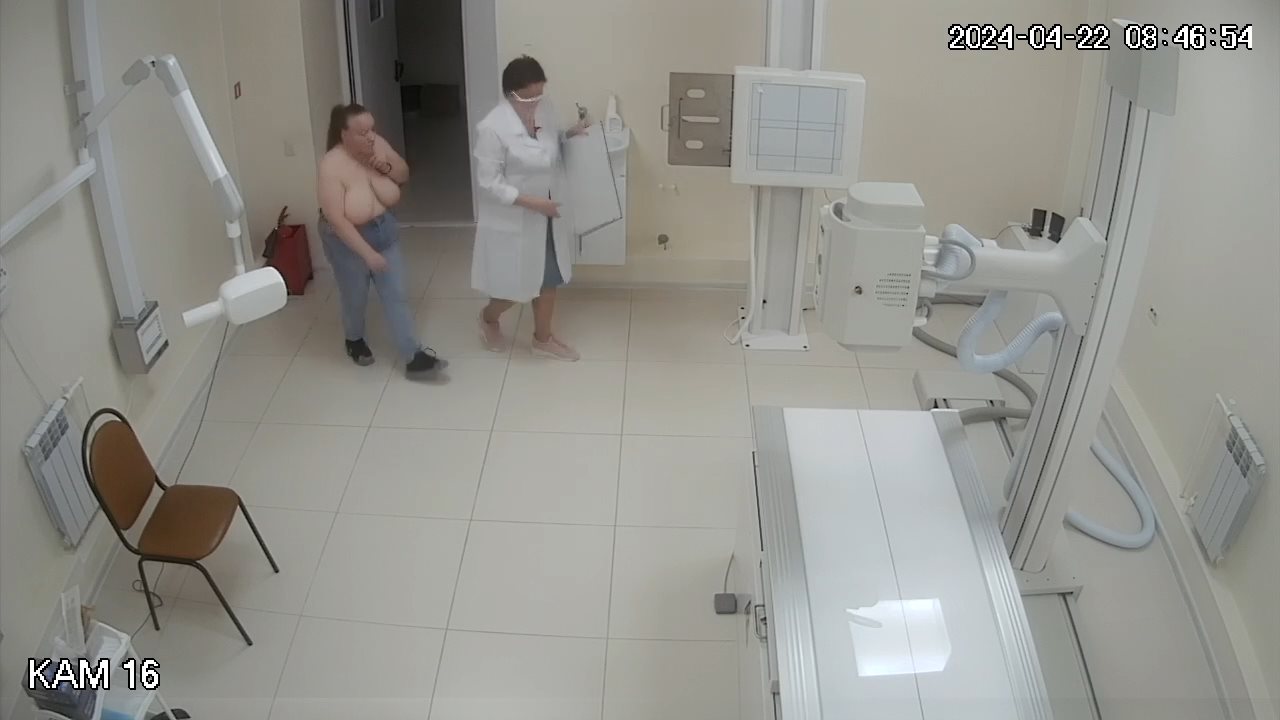 X-ray porn doctor takes advantage